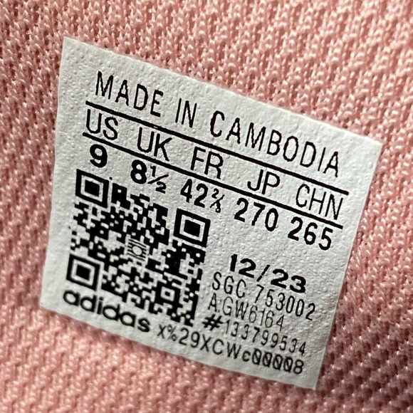 NWOB Adidas Goletto VIII Soccer Cleats - Men’s 9 Women’s 10 - Picture 6 of 6